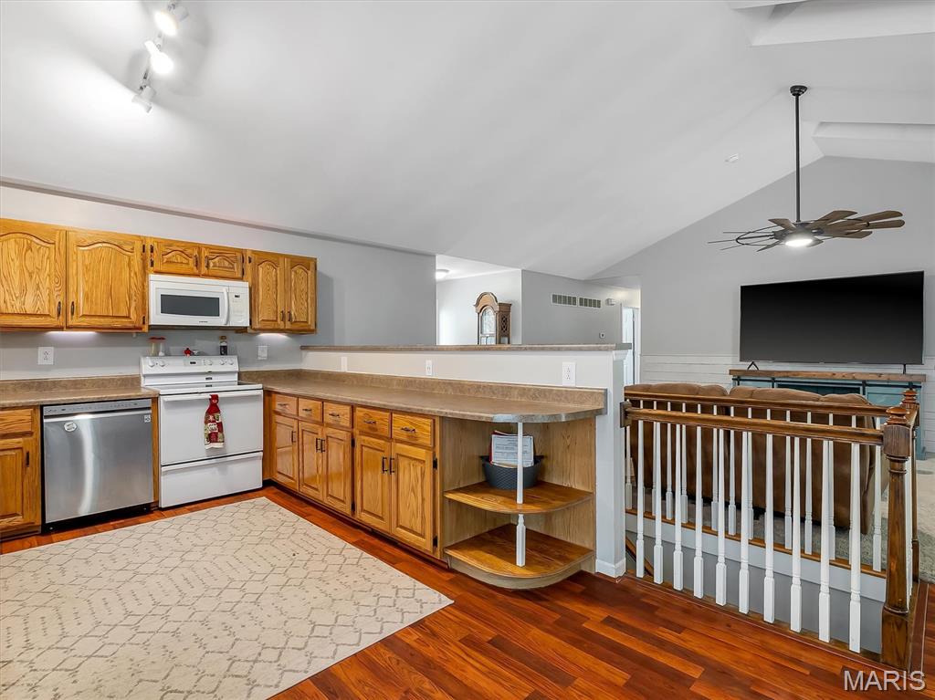 115 Apache Drive Property Photo 6