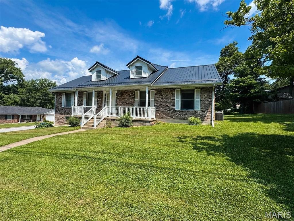 2610 Marsh Avenue Property Photo 1