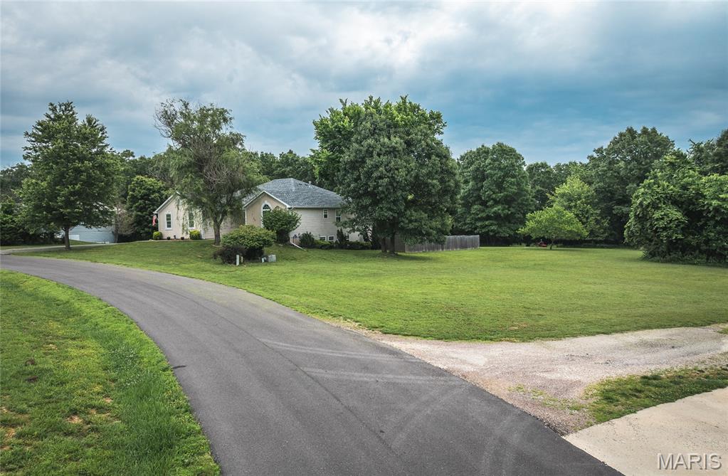10375 Summerfield Drive Property Photo 7