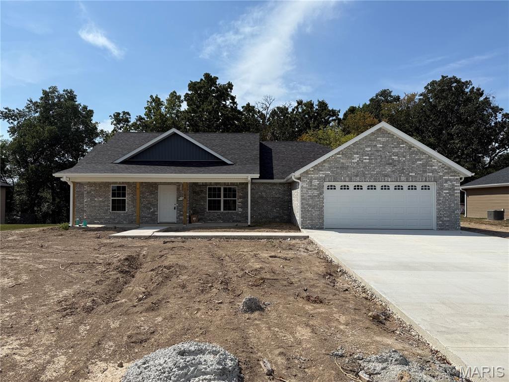 1100 Daytona Drive Property Photo 1