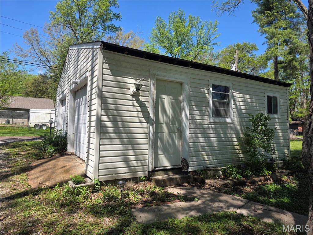 3318 Putnam Avenue Property Photo 3