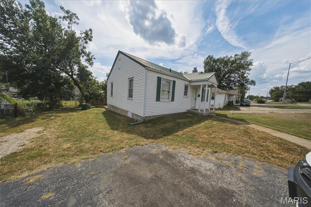 704 E State Highway 72 Property Photo 24