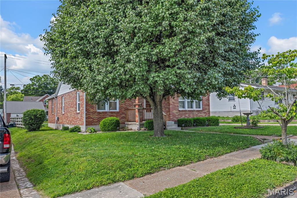 428 W 9th Street Property Photo 4