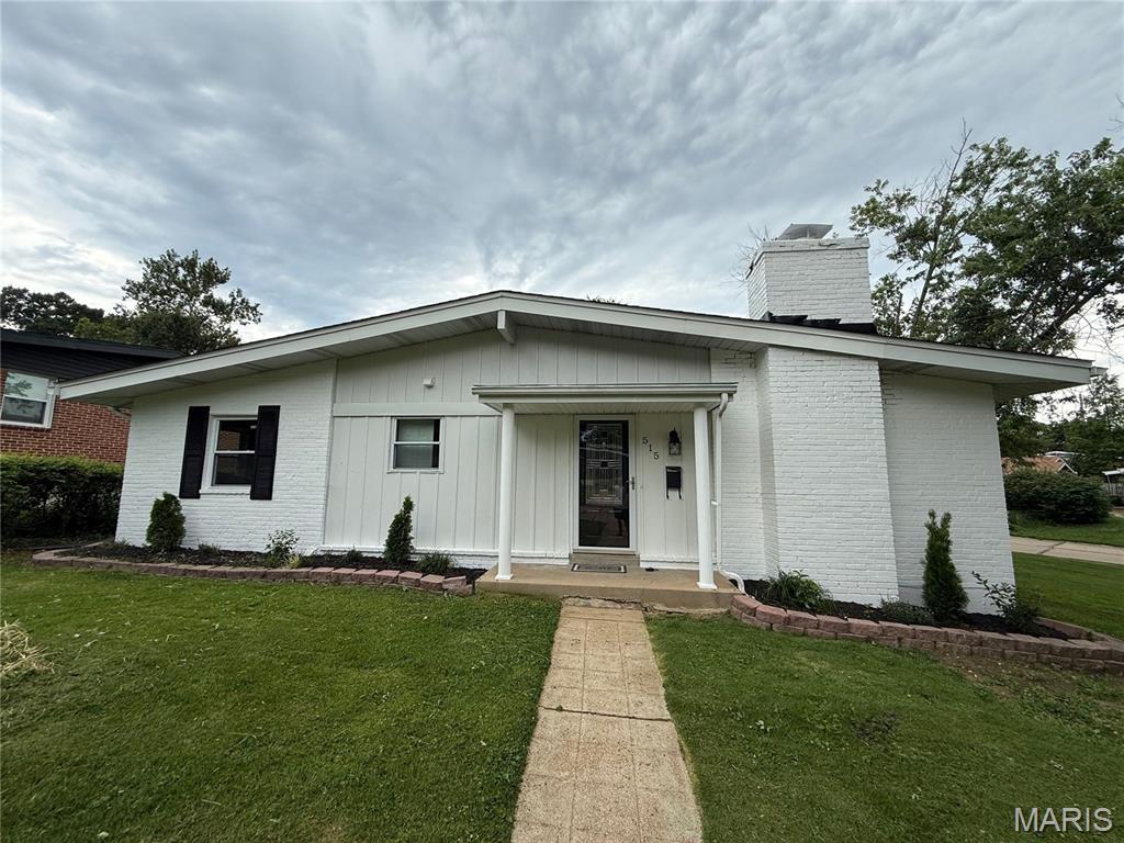 515 Crestvale Drive Property Photo 1