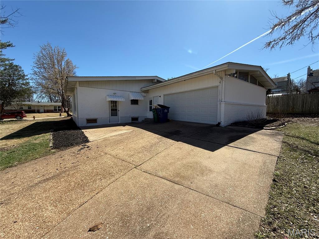 515 Crestvale Drive Property Photo 28