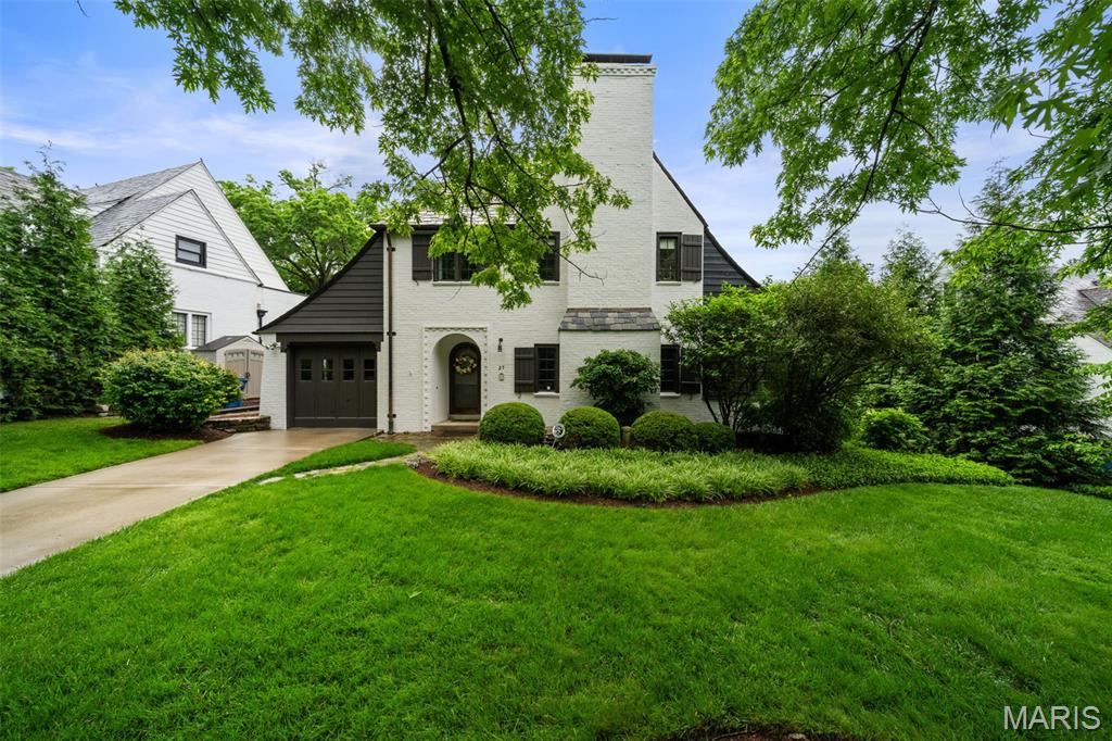 27 Ridgetop Drive