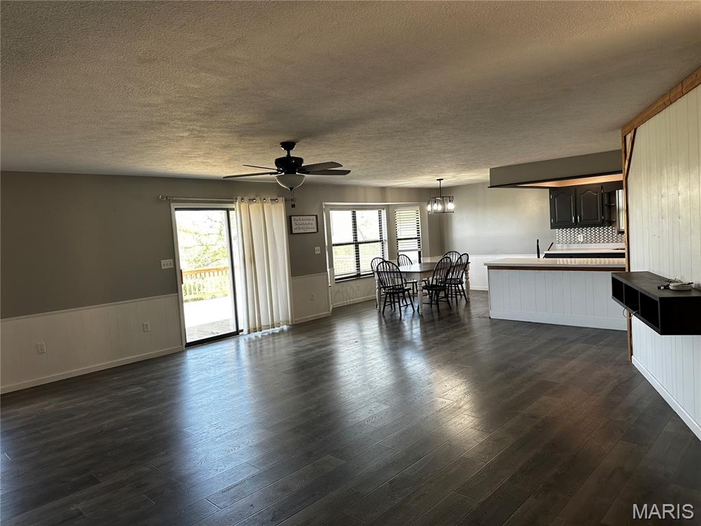 13216 Christopher Drive Property Photo 6