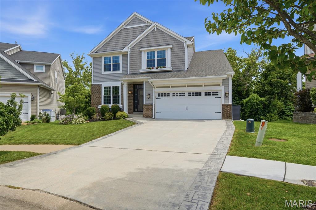 327 Madeira Court Property Photo 4