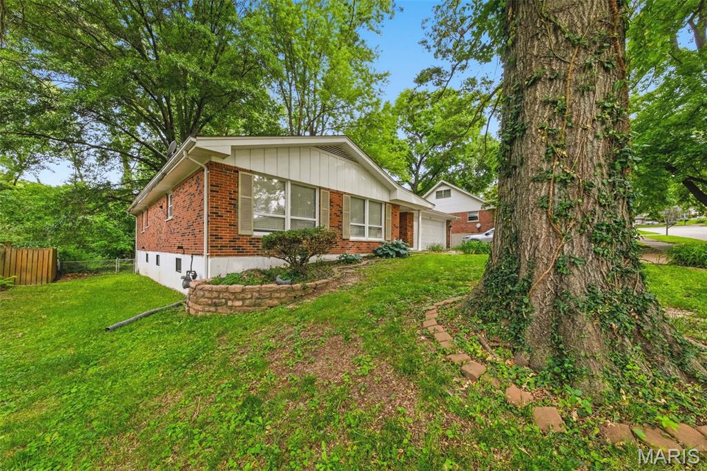 1219 Hobson Drive Property Photo 6