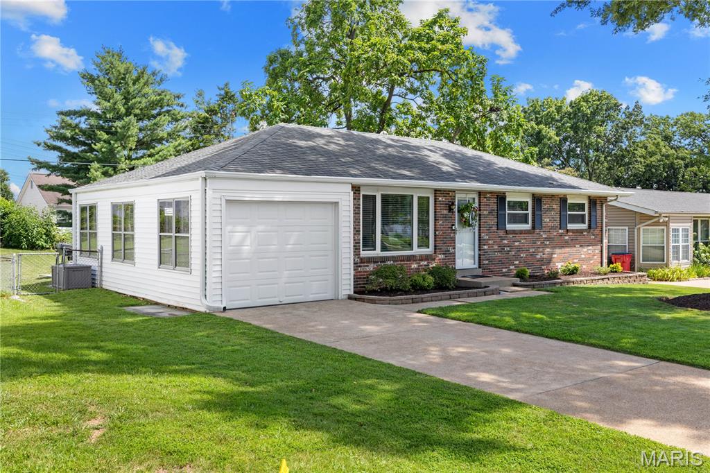 11124 Patsy Drive Property Photo 3