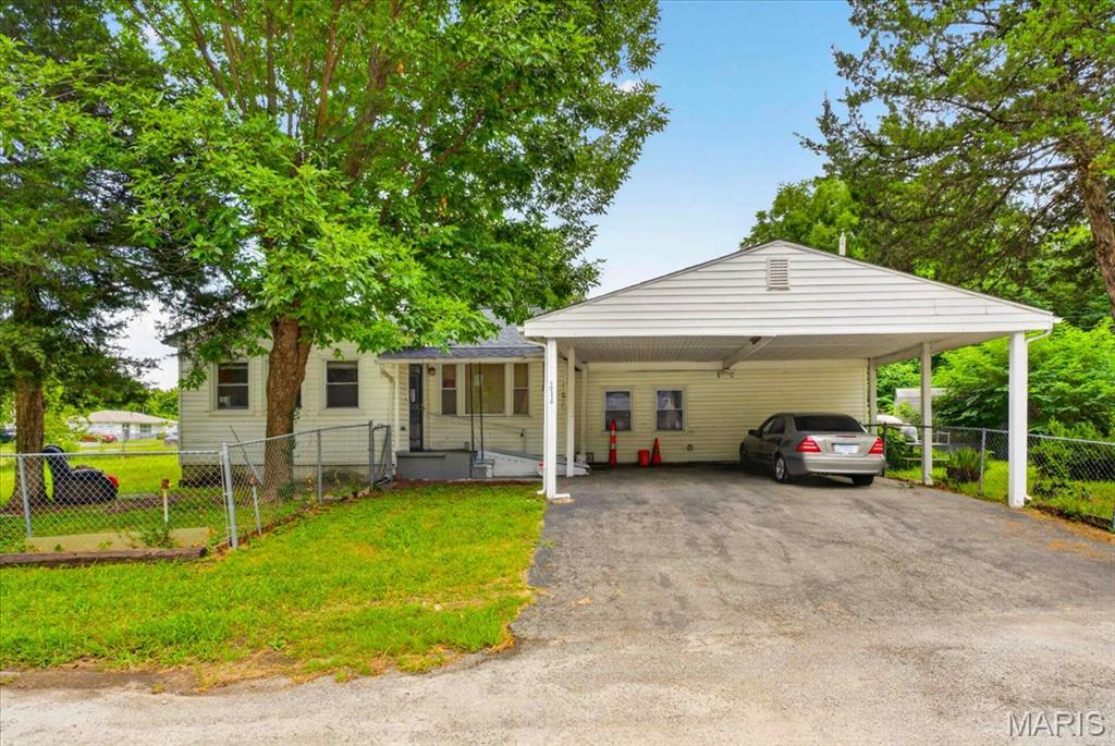 5948 Piat Place Property Photo 1