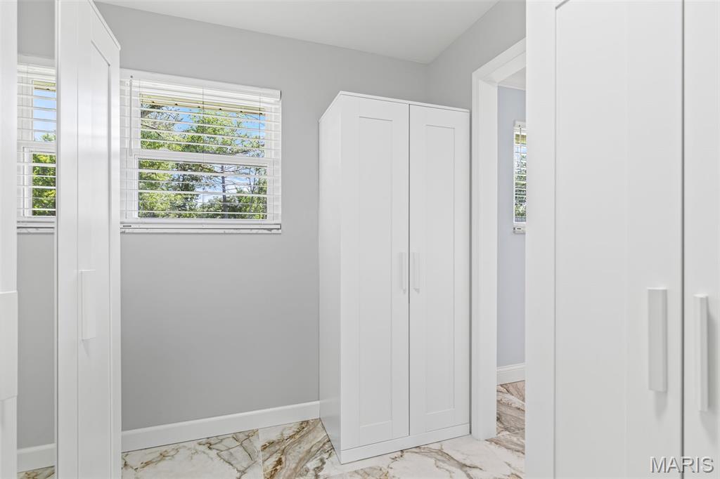 2550 Bluffwood Drive Property Photo 13