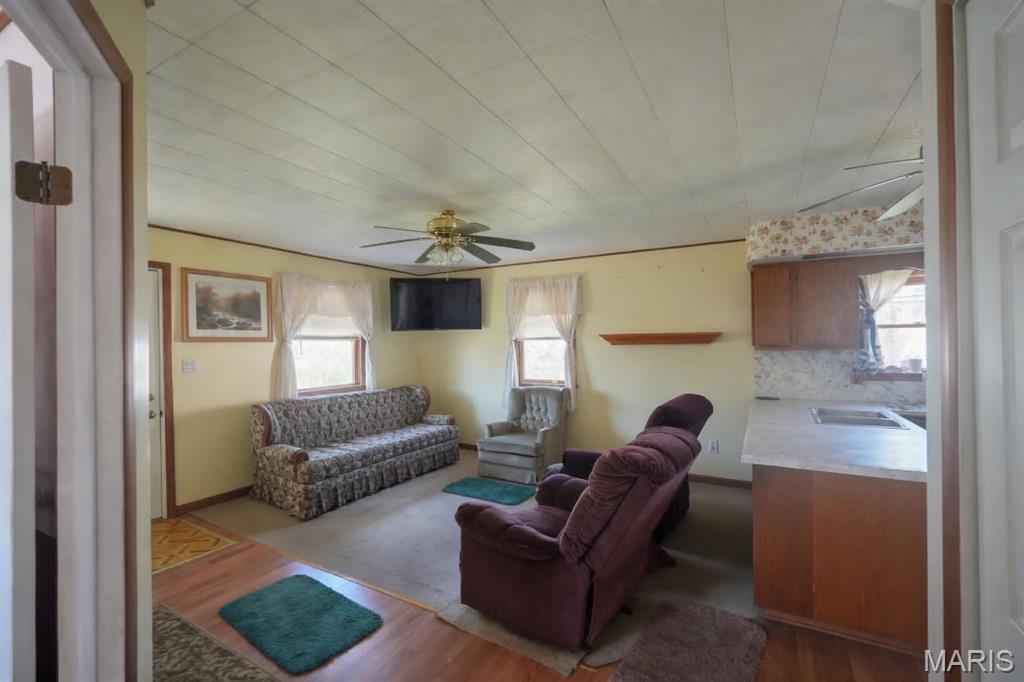 1005 S Macoupin Street Property Photo 6