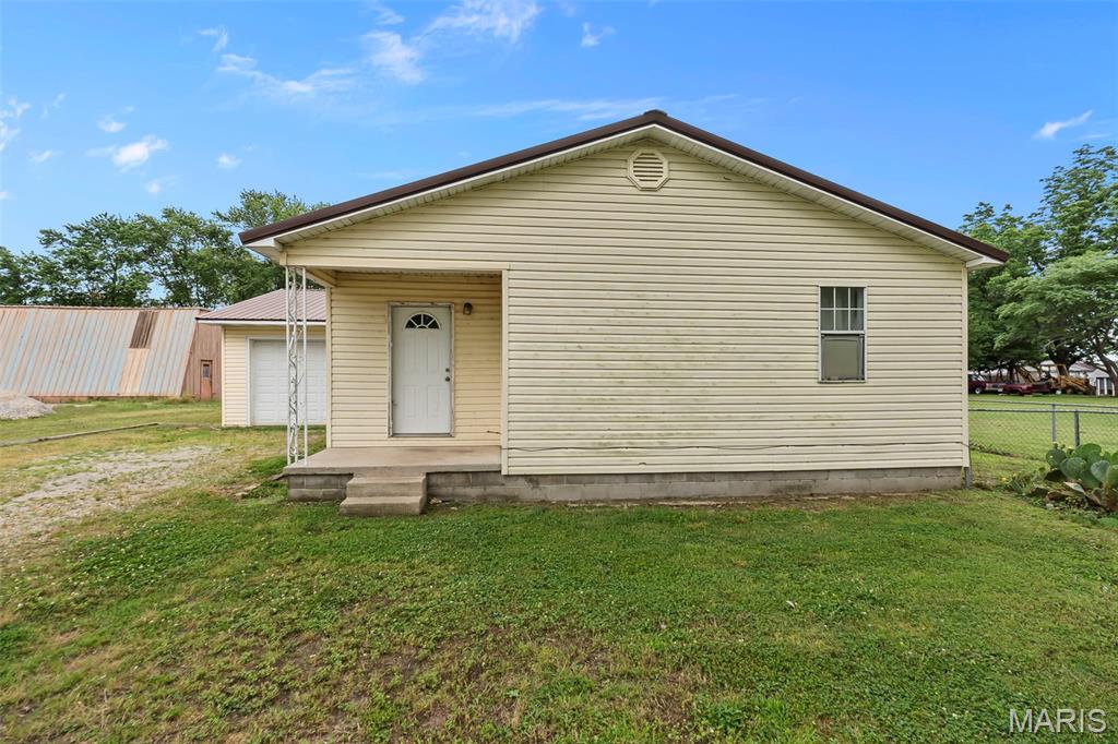 111 State Highway 114