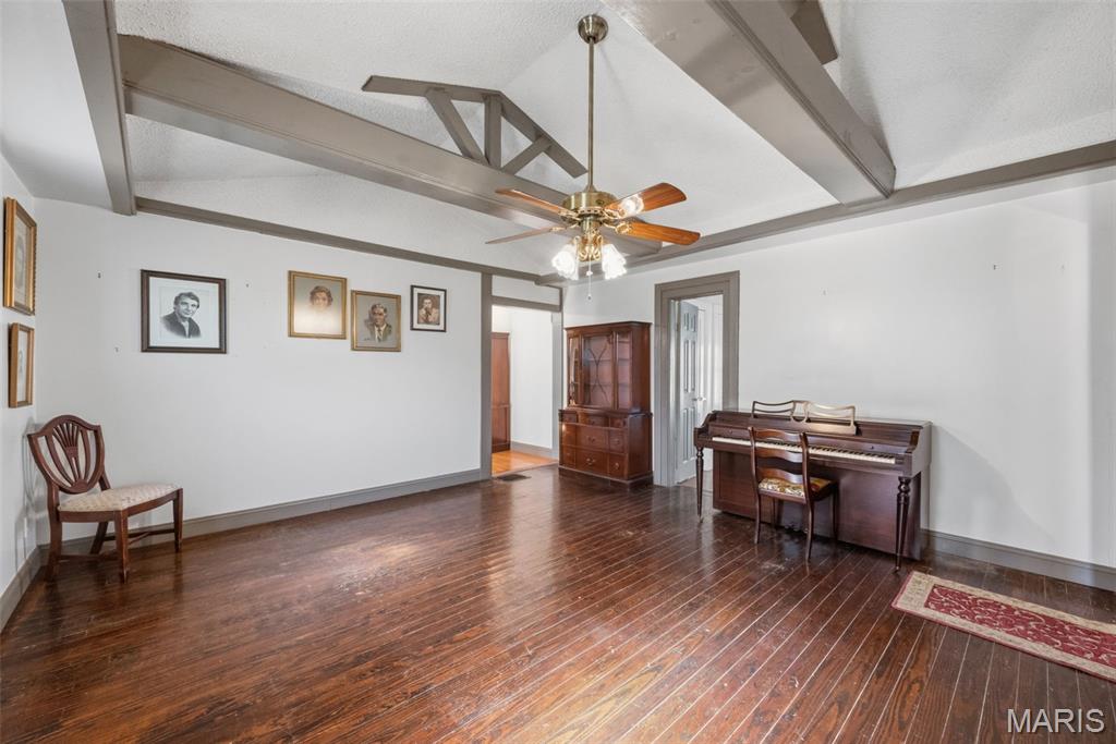 418 Oak Tree Drive Property Photo 32