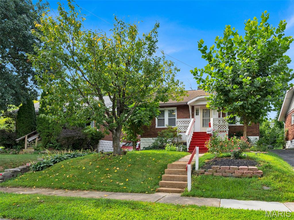 8904 Olden Avenue Property Photo 2