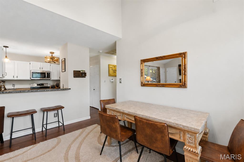 704 Hemingway Lane E Property Photo 11