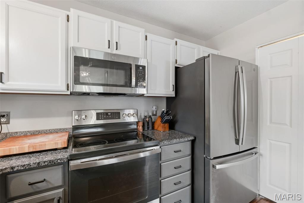 704 Hemingway Lane E Property Photo 15