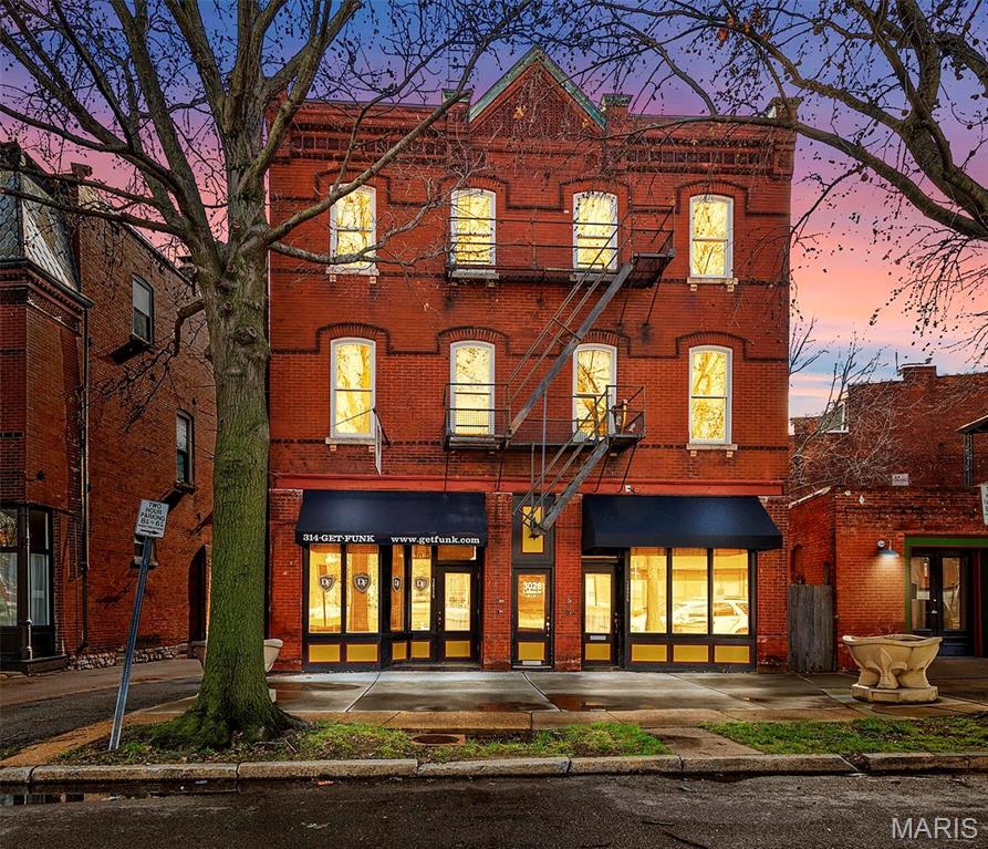 3024 S Jefferson Avenue Property Photo 1