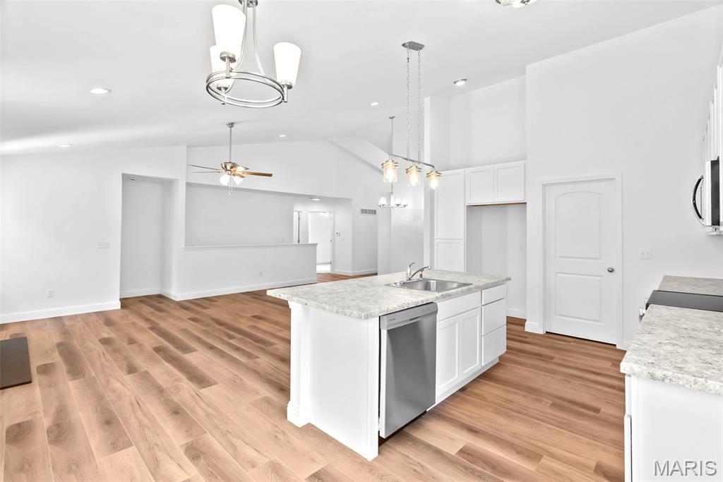 1965 Magnolia Way Property Photo 7