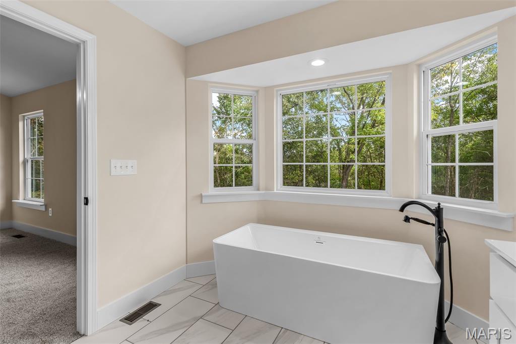 13632 Klondike Road Property Photo 6