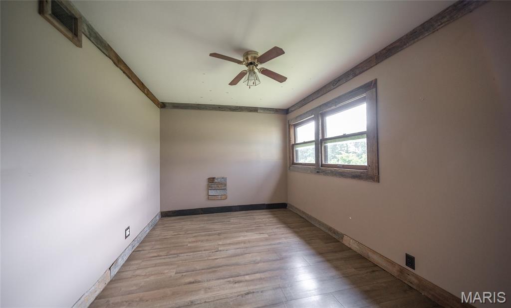 98 Whispering Pines Lane Property Photo 17