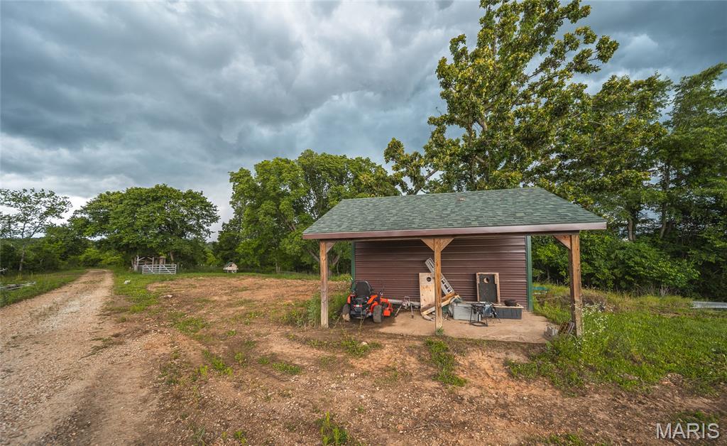 98 Whispering Pines Lane Property Photo 31