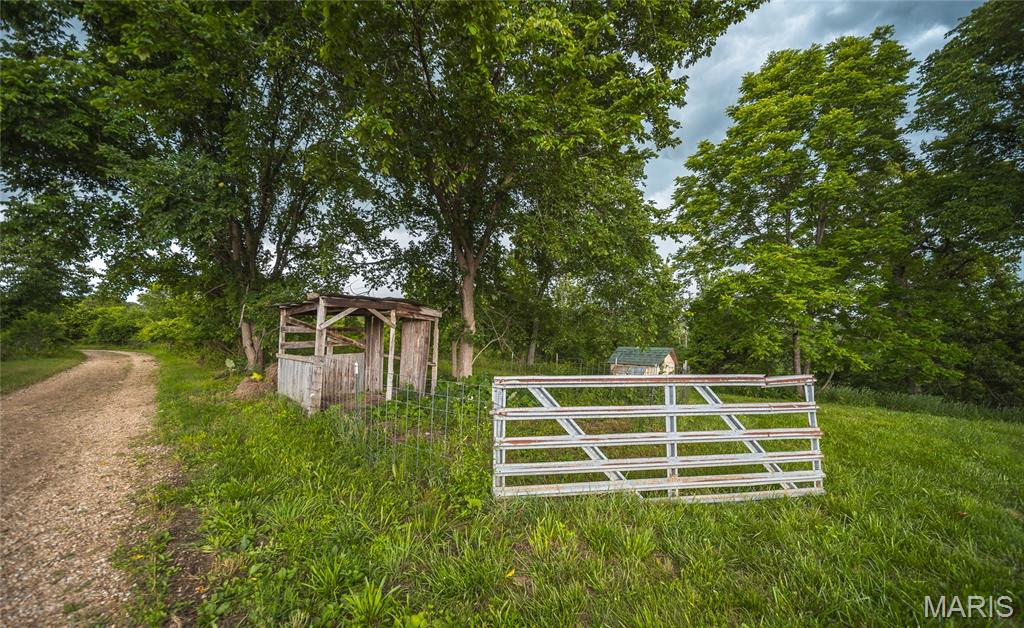 98 Whispering Pines Lane Property Photo 32