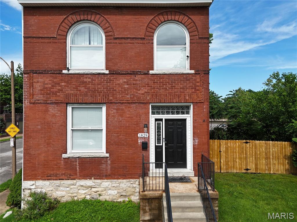 1829 Oregon Avenue Property Photo 4