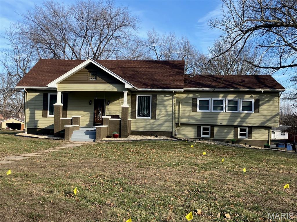 920 E Beaumont Avenue Property Photo 1