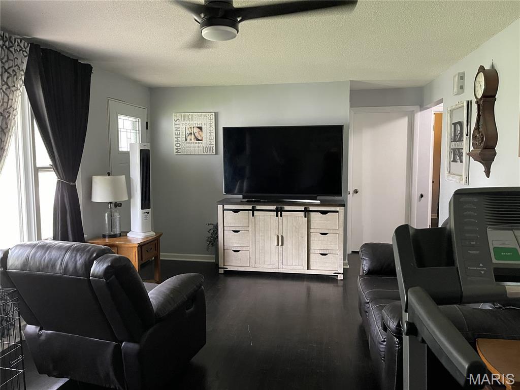 28 Crescent Drive Property Photo 6