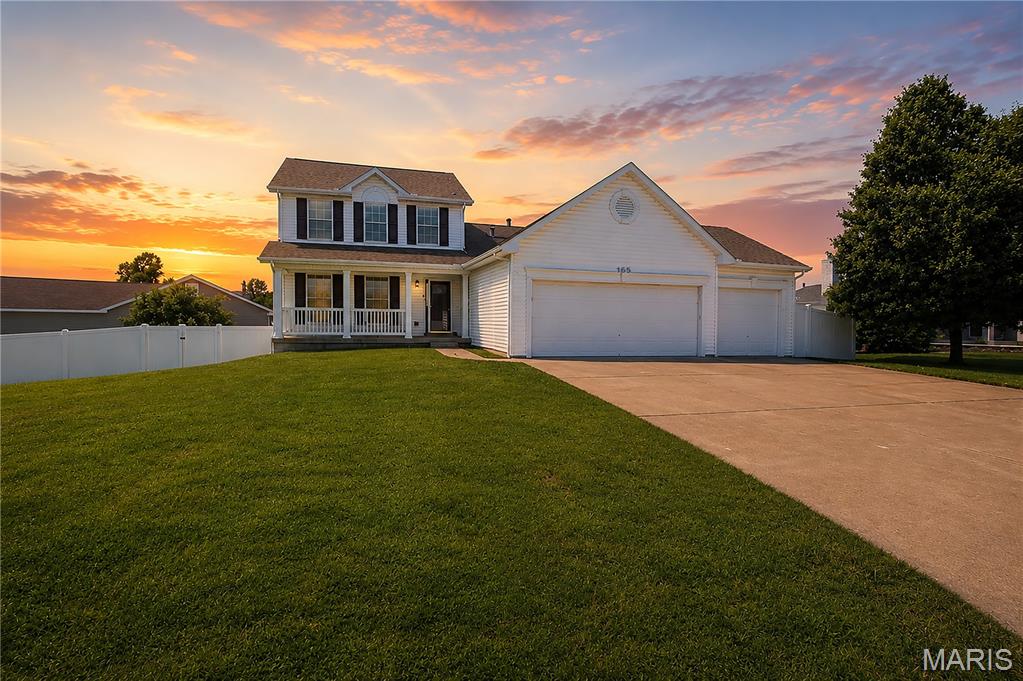 26033932 Property Photo 1