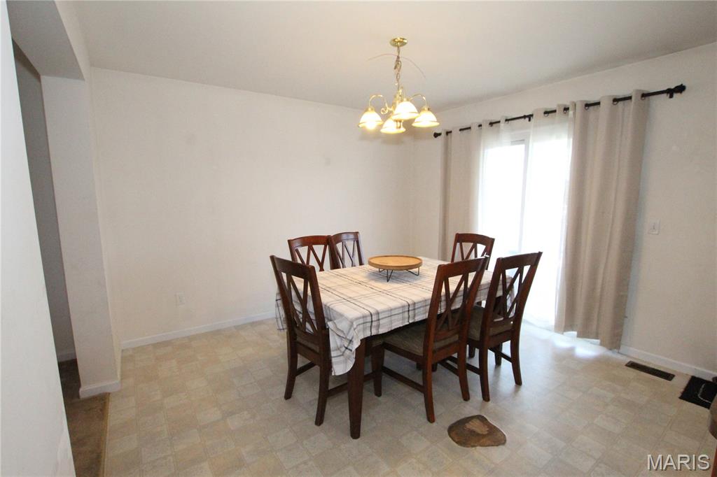 26033932 Property Photo 8
