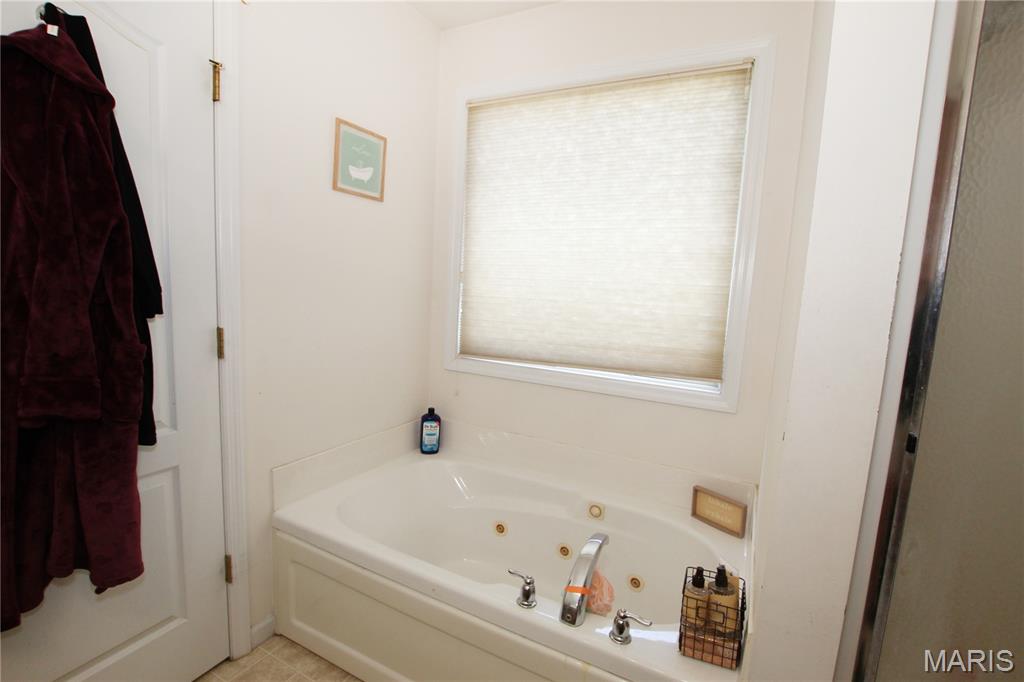 26033932 Property Photo 15
