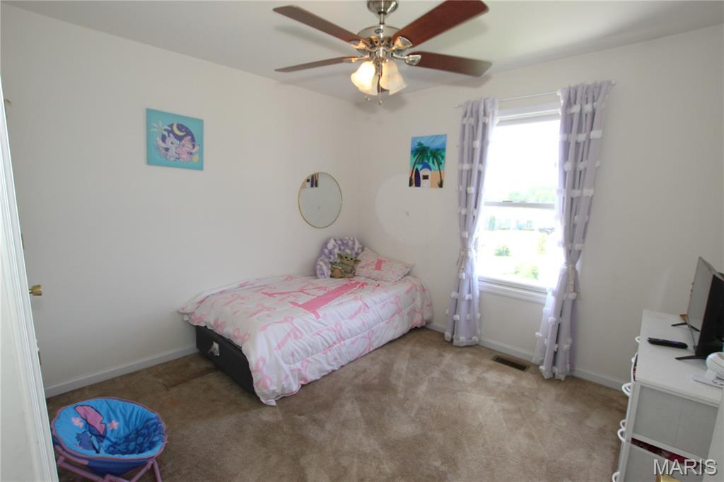 26033932 Property Photo 18
