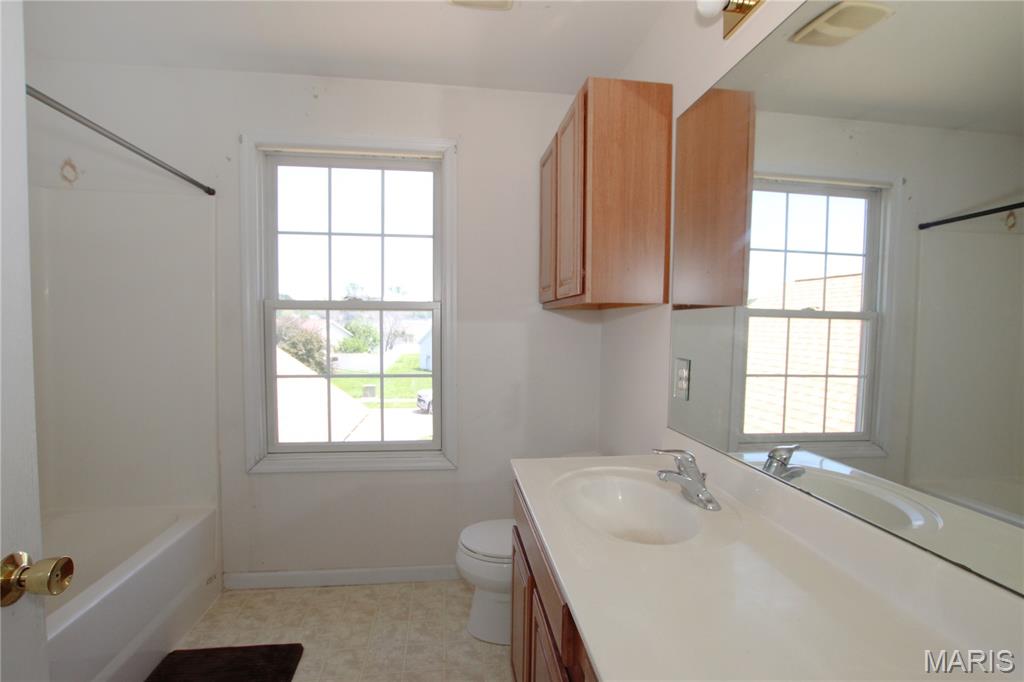 26033932 Property Photo 24
