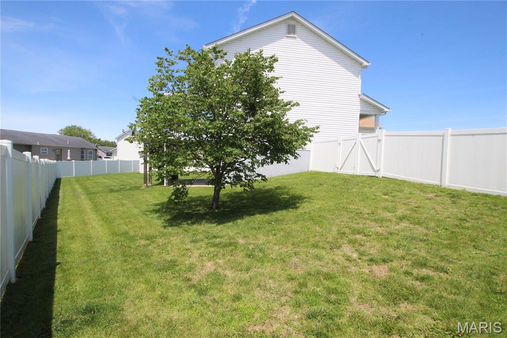 26033932 Property Photo 28
