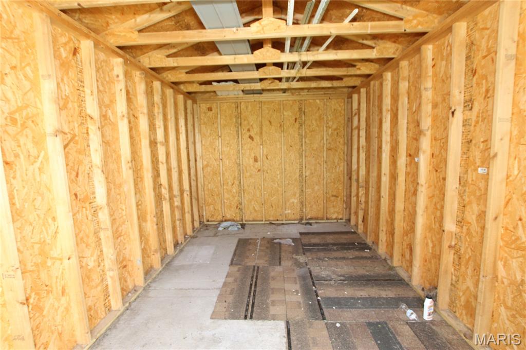 26033932 Property Photo 33