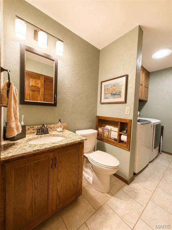 315 Pin Oak Street Property Photo 9
