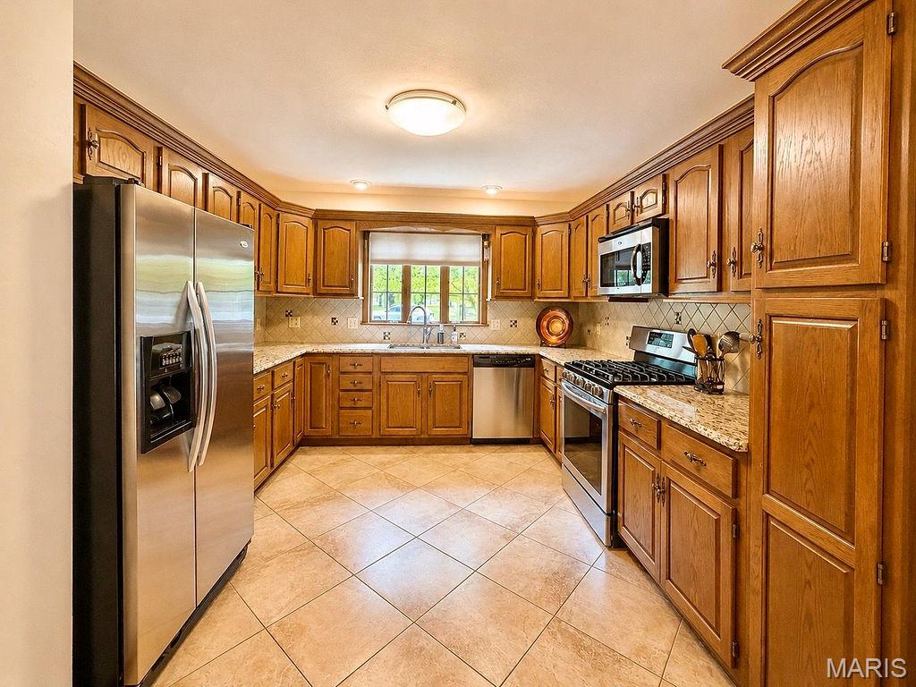 315 Pin Oak Street Property Photo 16