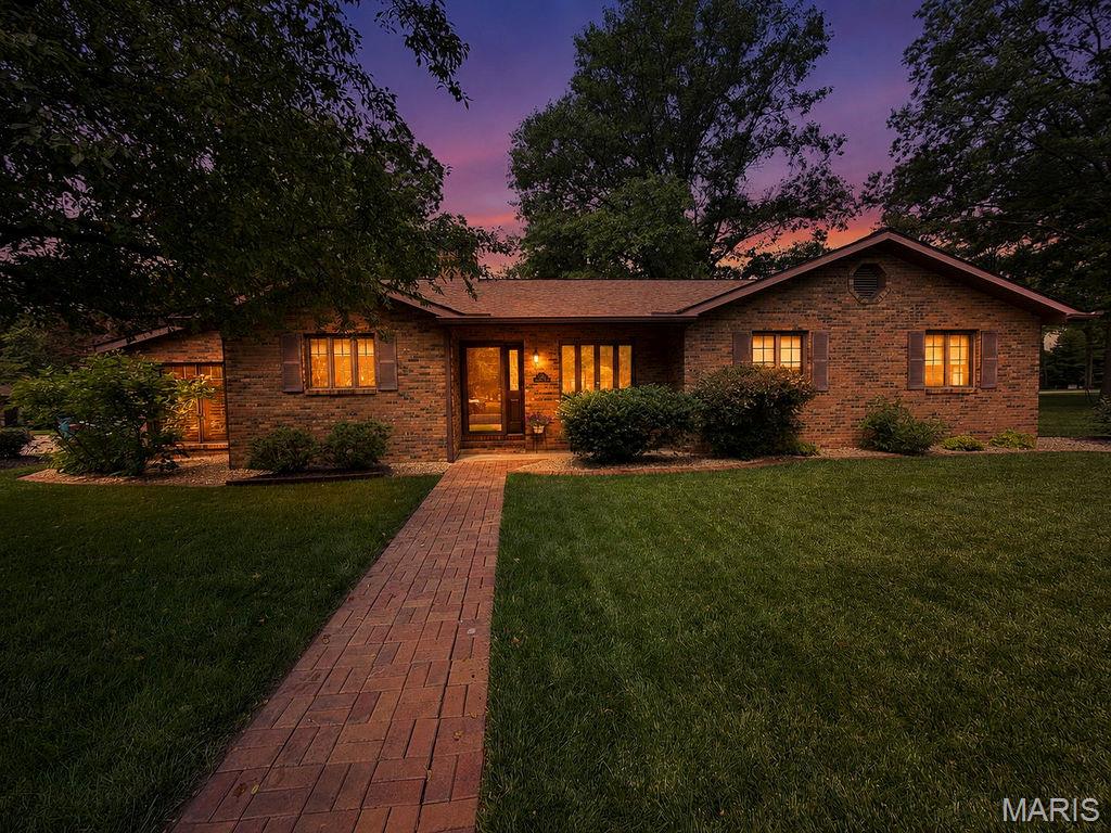 315 Pin Oak Street Property Photo 33