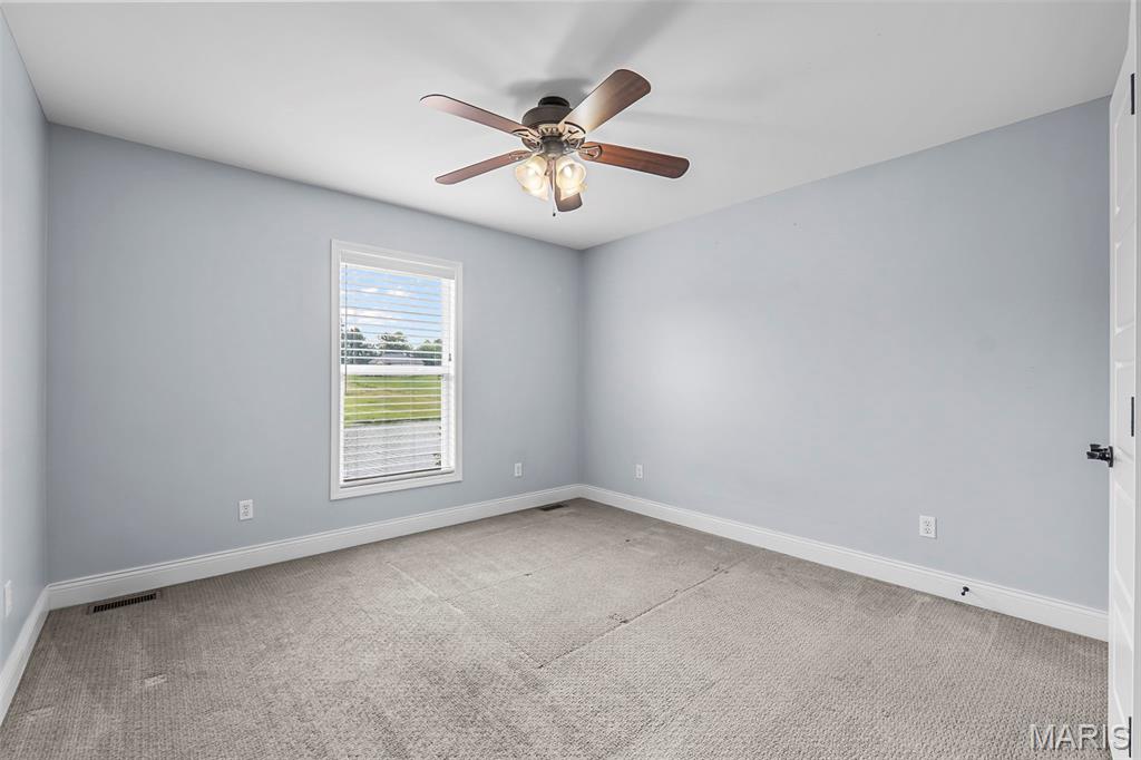 800 Lakeview Crossing Property Photo 35