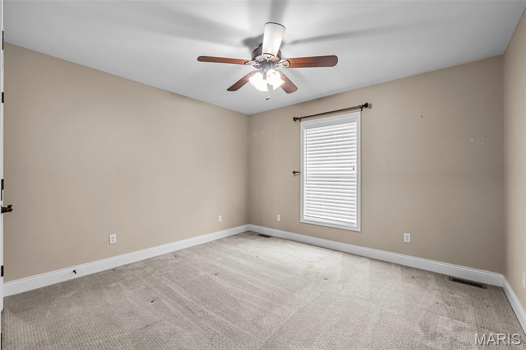 800 Lakeview Crossing Property Photo 38