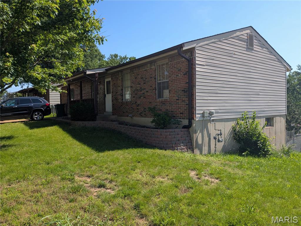 2552 Somerville Drive Property Photo 2