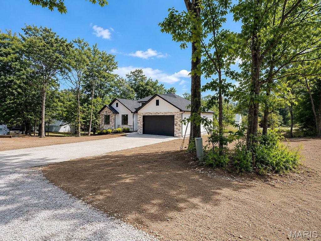 282 Constitution Avenue Property Photo 4