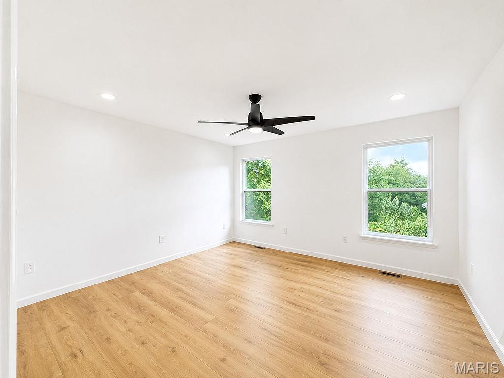 282 Constitution Avenue Property Photo 20