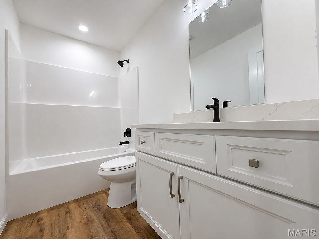282 Constitution Avenue Property Photo 26