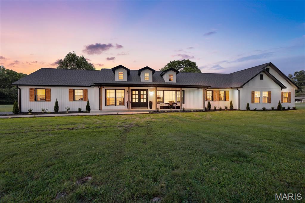 4733 Fox Creek Road Property Photo 2
