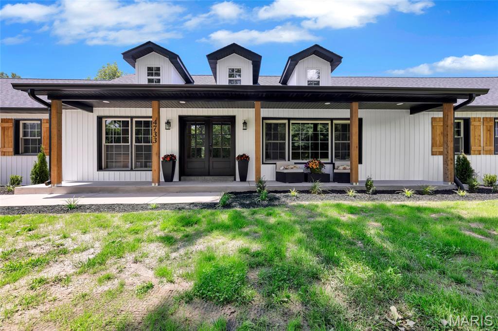 4733 Fox Creek Road Property Photo 6