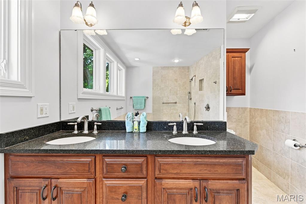 34 E Swon Avenue Property Photo 43